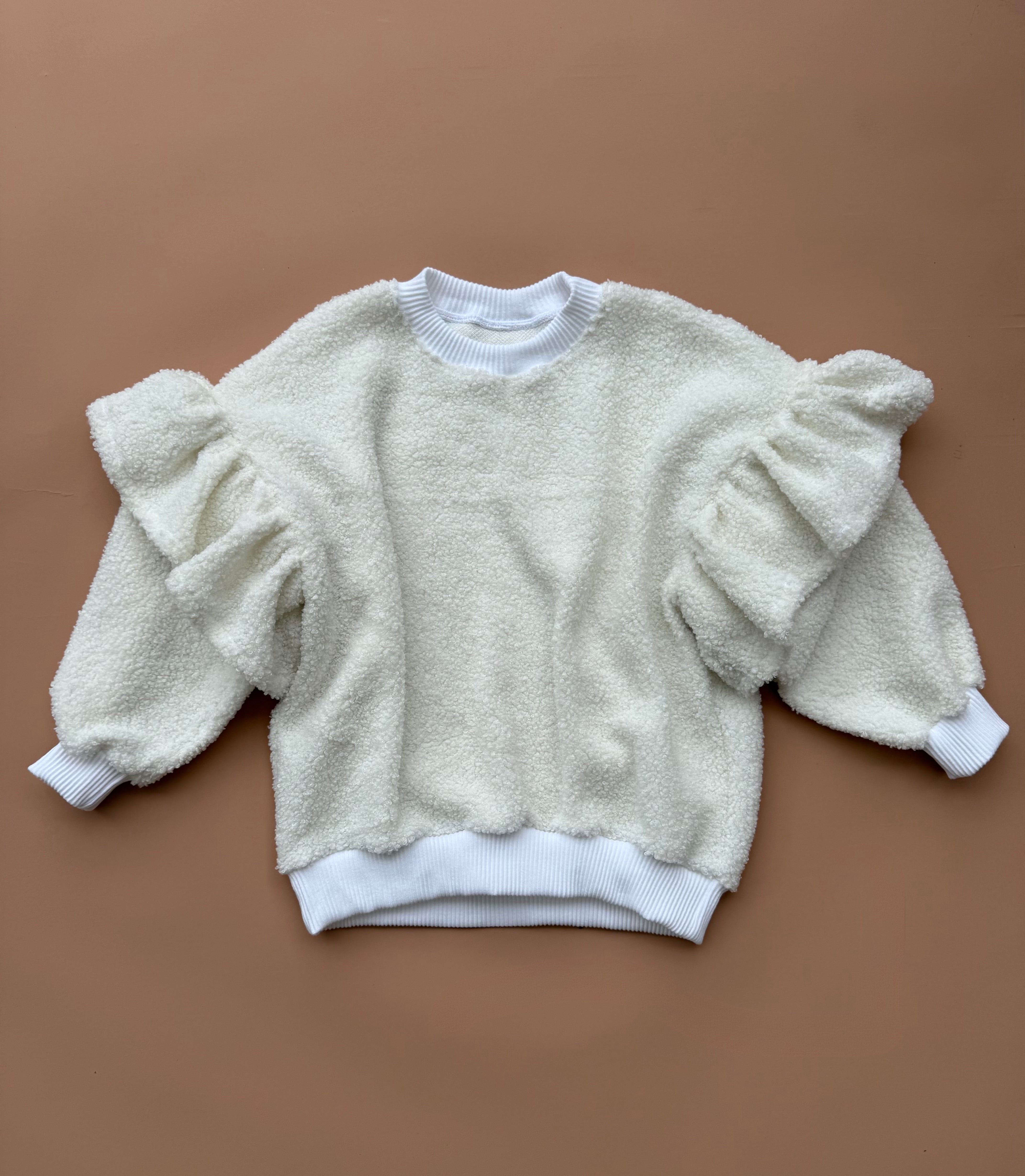 Oversized Frillie Pullover - Cream Teddy