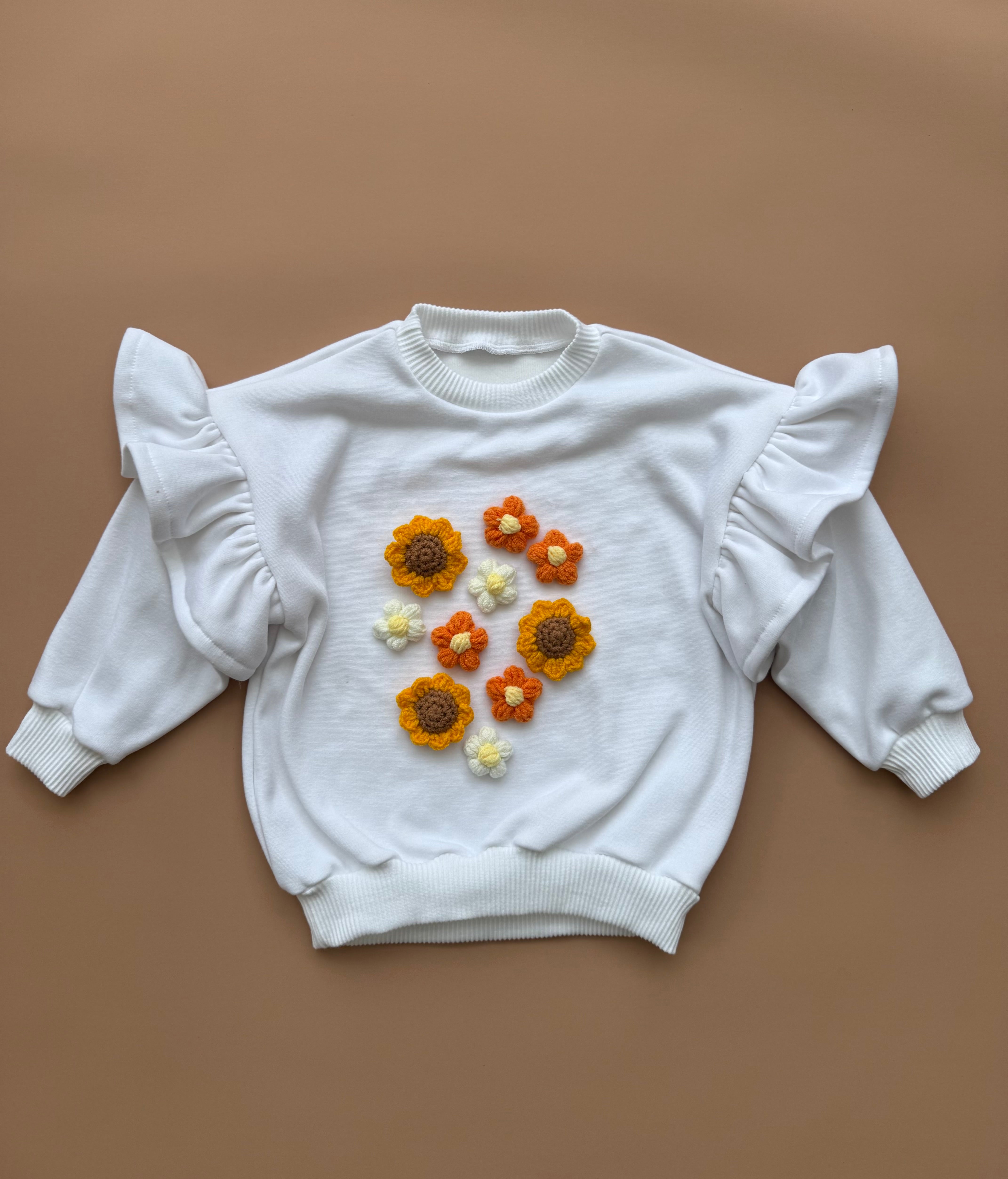 Oversized Frillie Pullover - White (Decorated)
