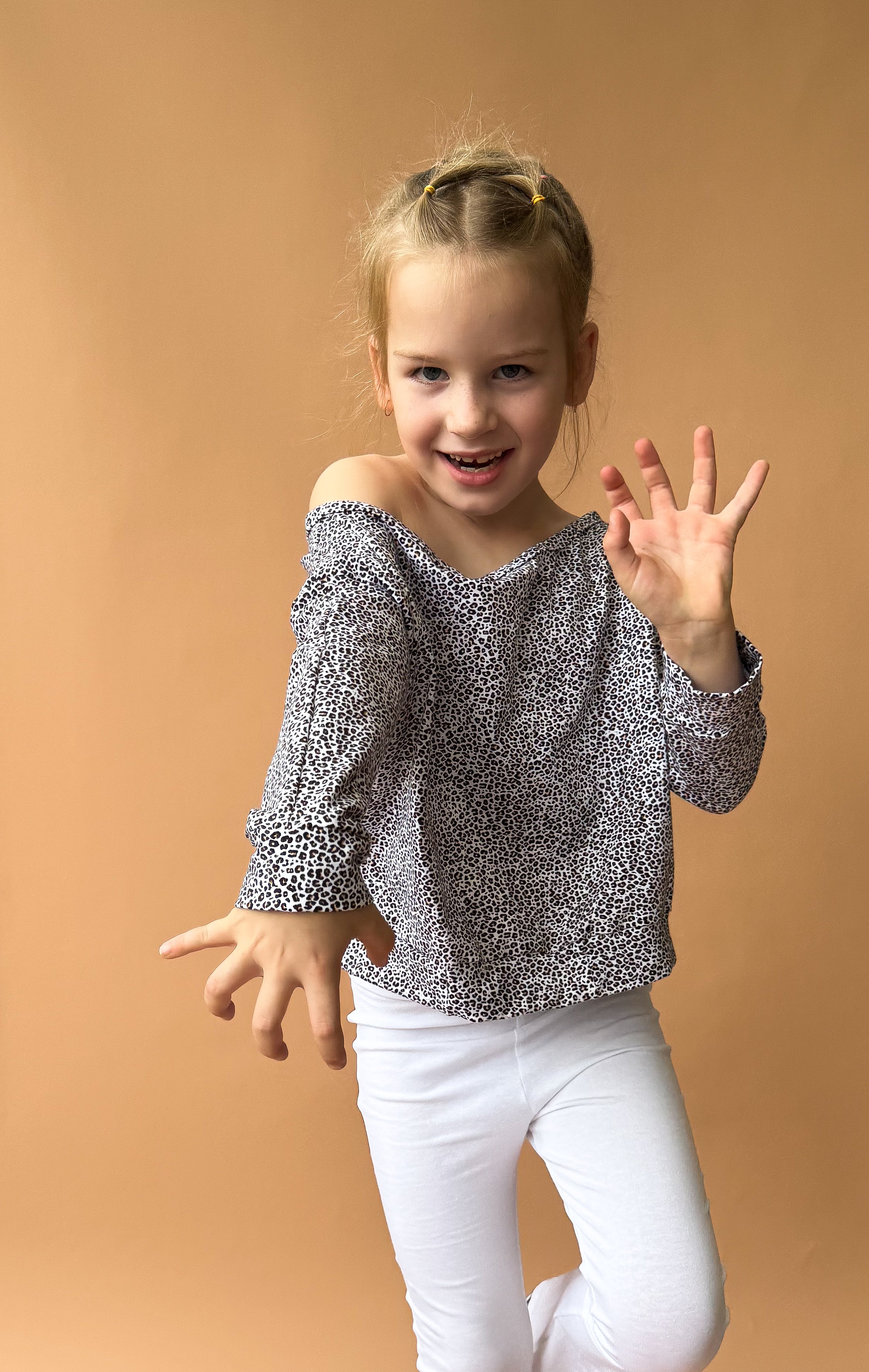 Off-Shoulder Slouchy Tee - Mini Leopard