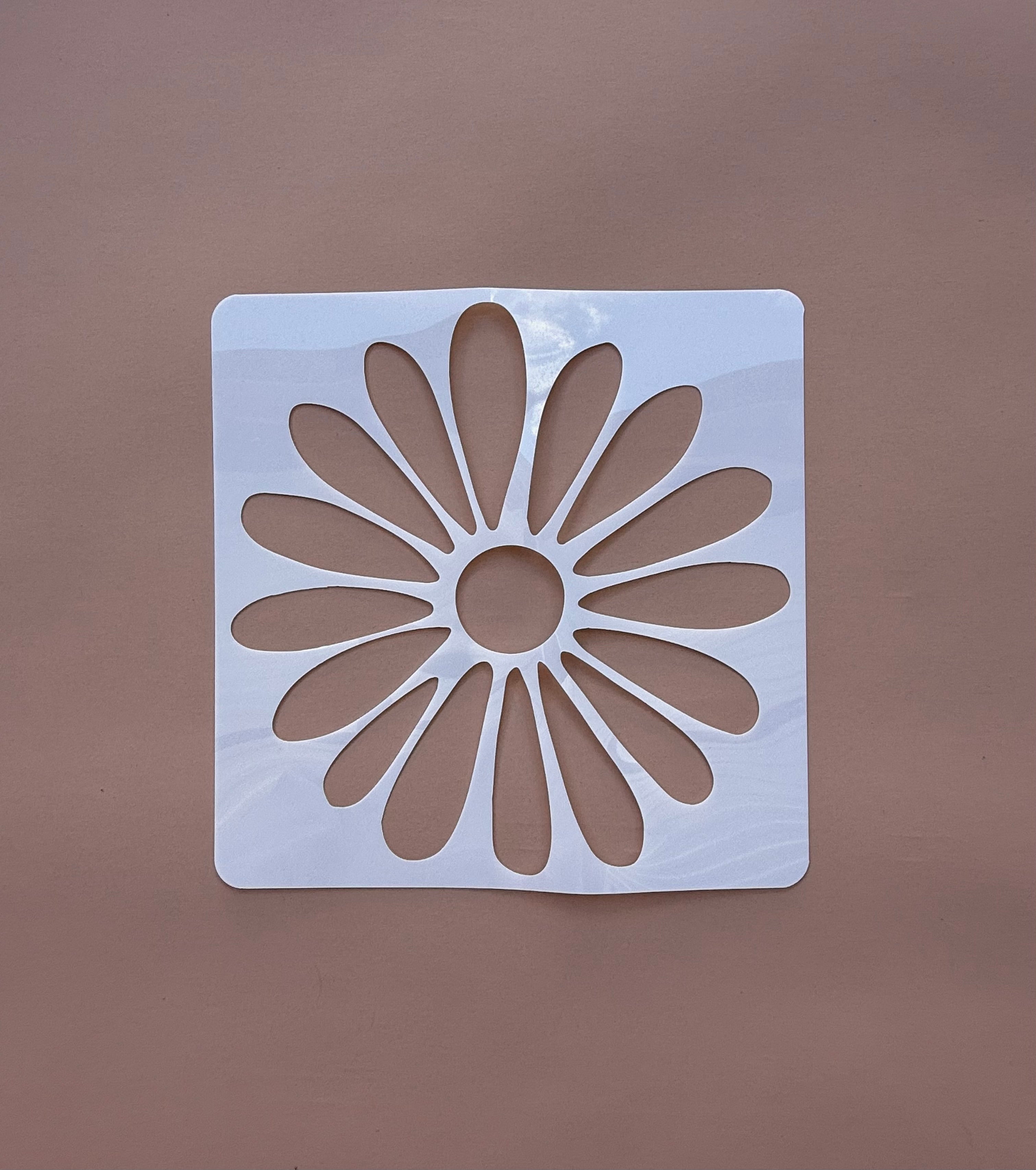 Paint Stencil - 20cm Daisy