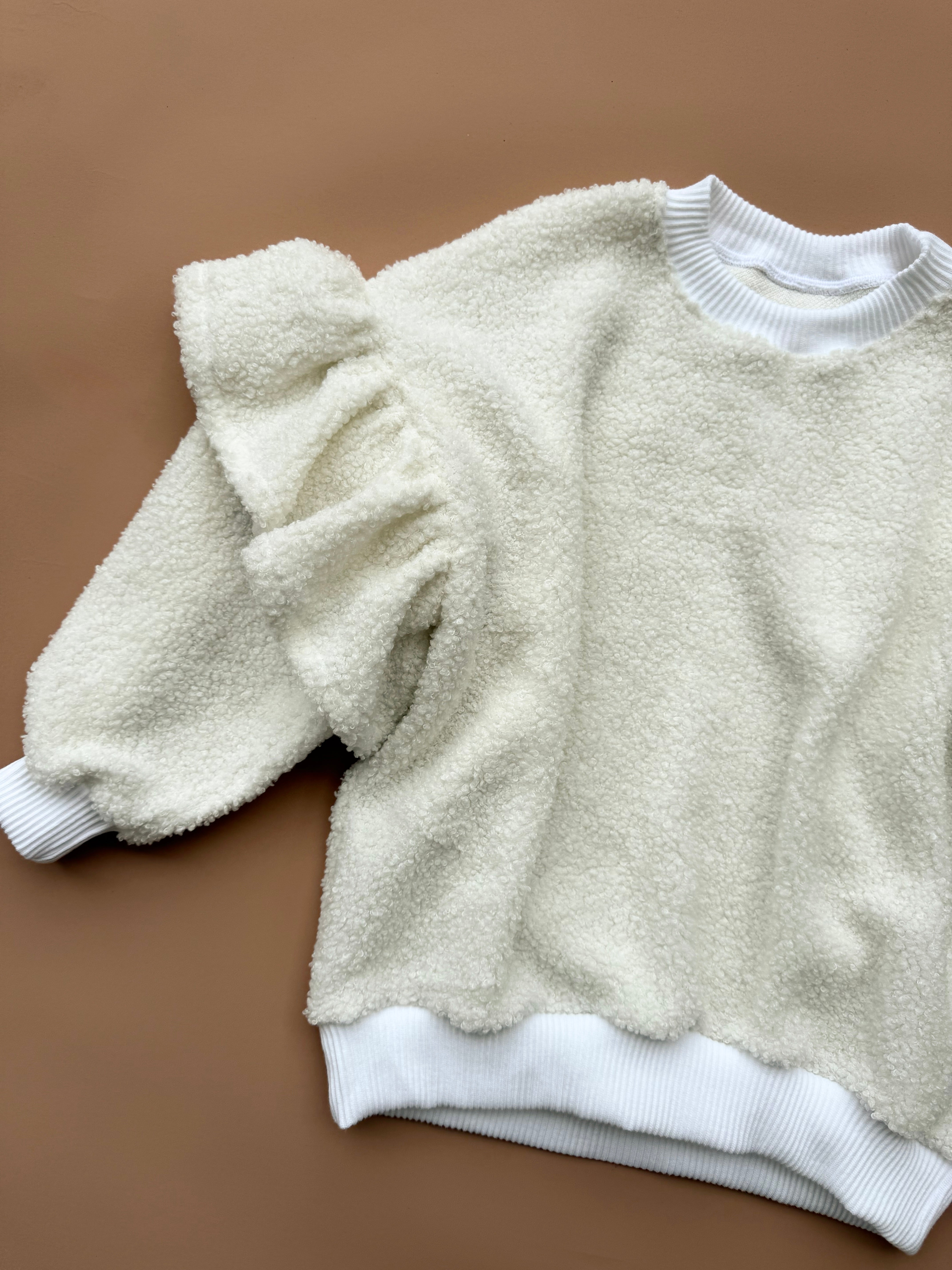 Oversized Frillie Pullover - Cream Teddy