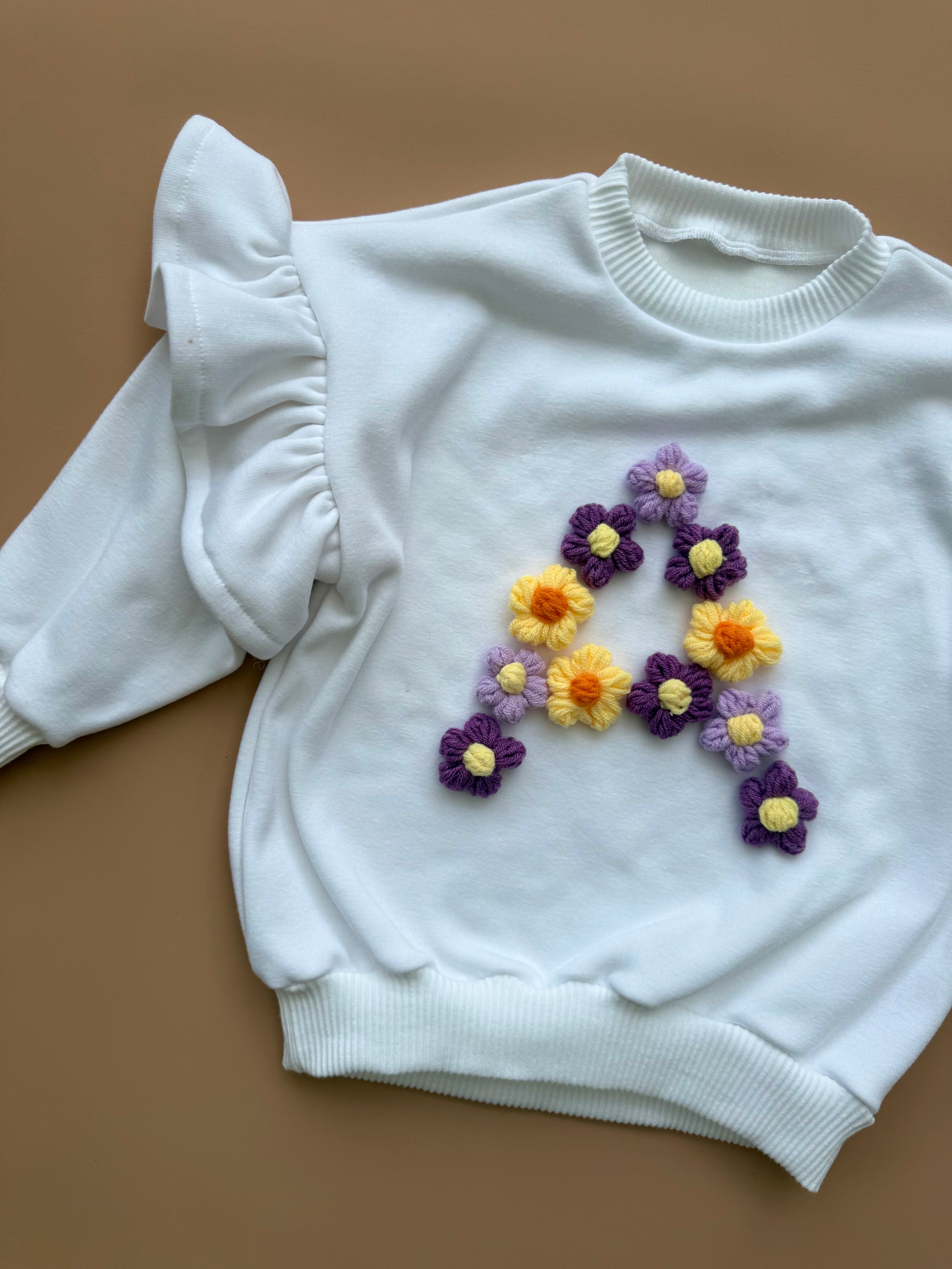 Oversized Frillie Pullover - White (Decorated)