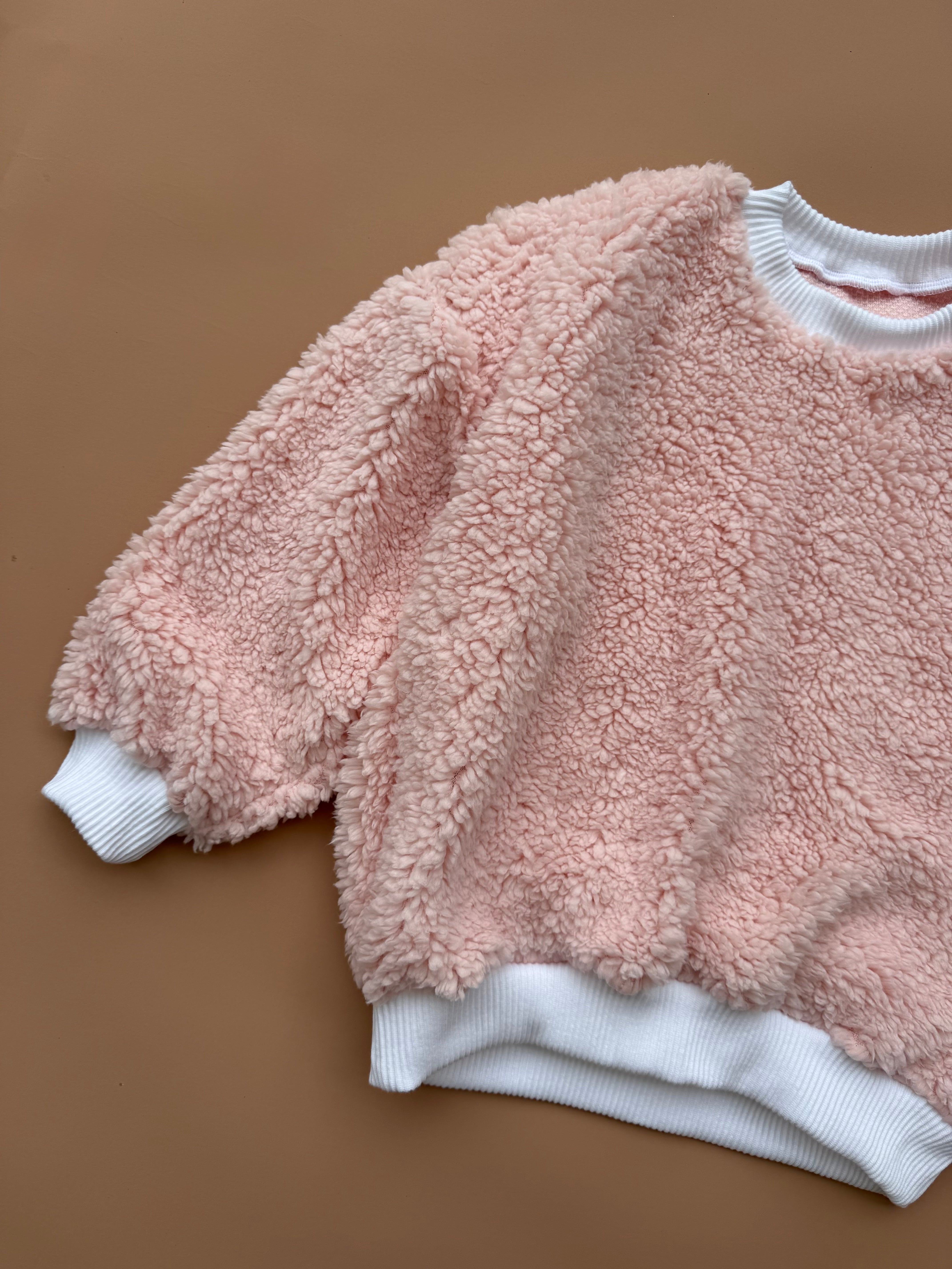 Oversized Pullover - Pink Sherpa